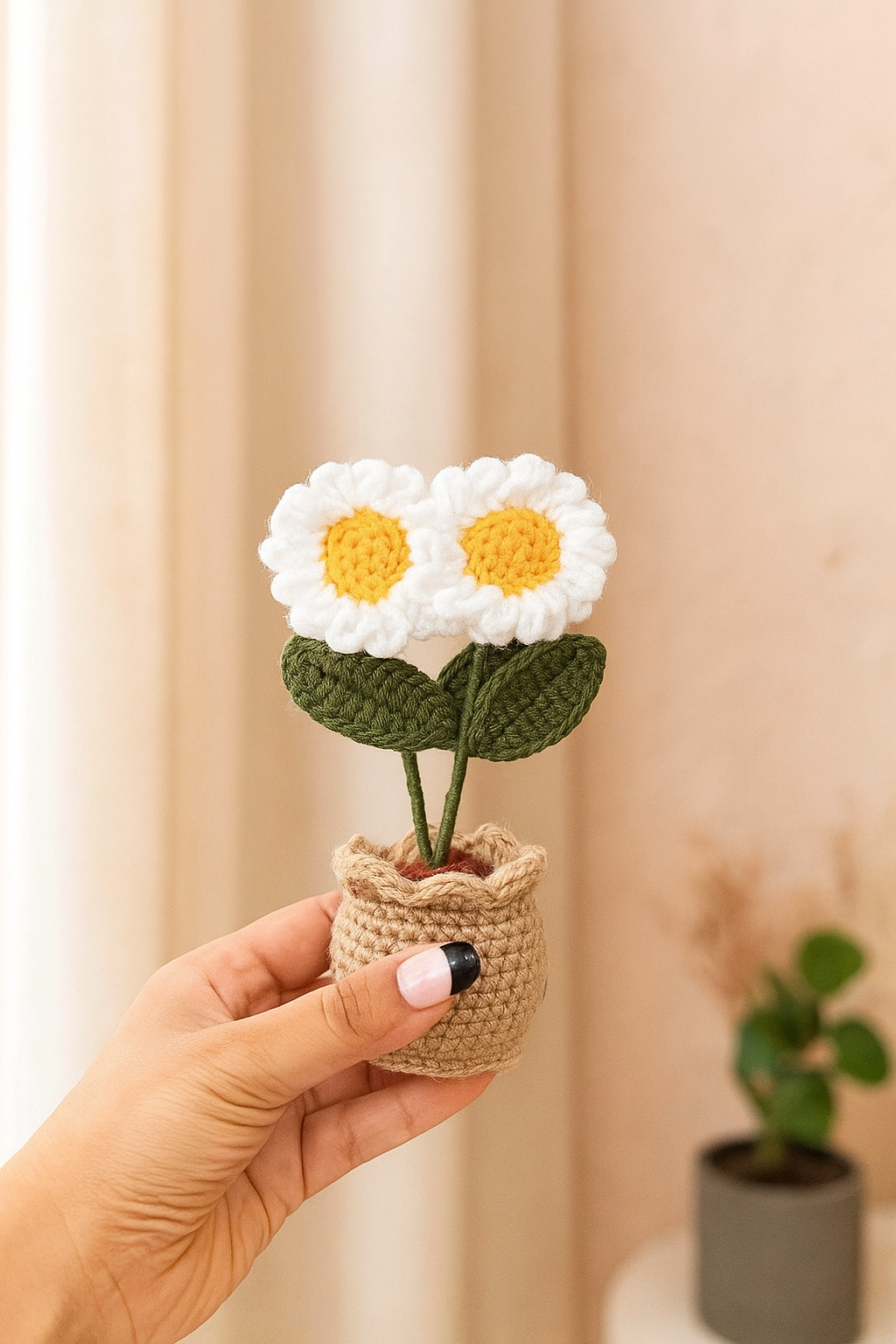 Double Daisy Pot